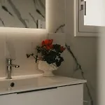 Of The Port Apartment *